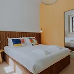 Login Luxury * Porto