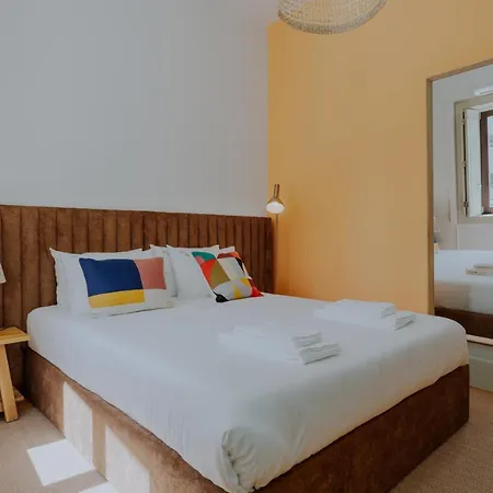 Login Luxury * Porto